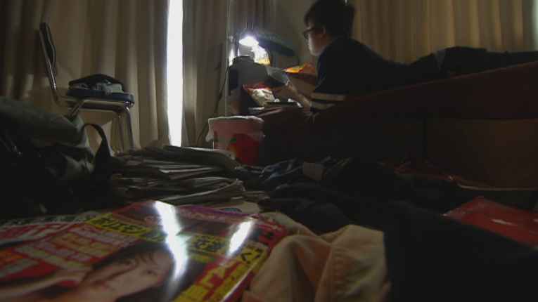 Isolamento pela Pandemia é 'nada', perto de jovens que nunca saem de seus apartamentos. Incrível!