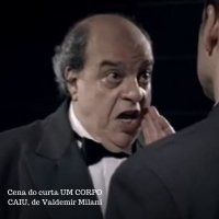 Ator Olinto Simões fala sobre Brecht/Stanislavski. Na deixa, a participação de Simões no curta dirigido por Valdemir Milani