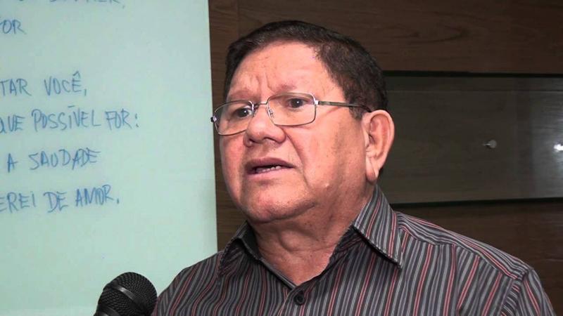 Fevereiro de 2016: Eloy Melônio, poeta maranhense, fala do lançamento de seu primeiro livro de poesias