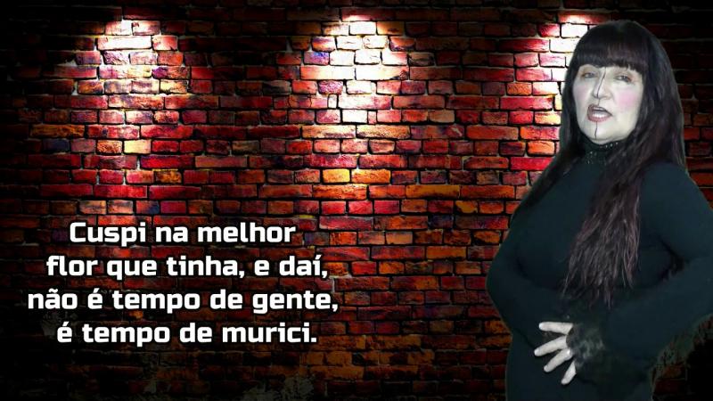  Nessa bela interpretação da atriz e poeta Linda Barros, com direção de José Neres, fato que muito valorizou o meu trabalho, A LAGARTA COM CHAPÉU DE DEDAL. 
