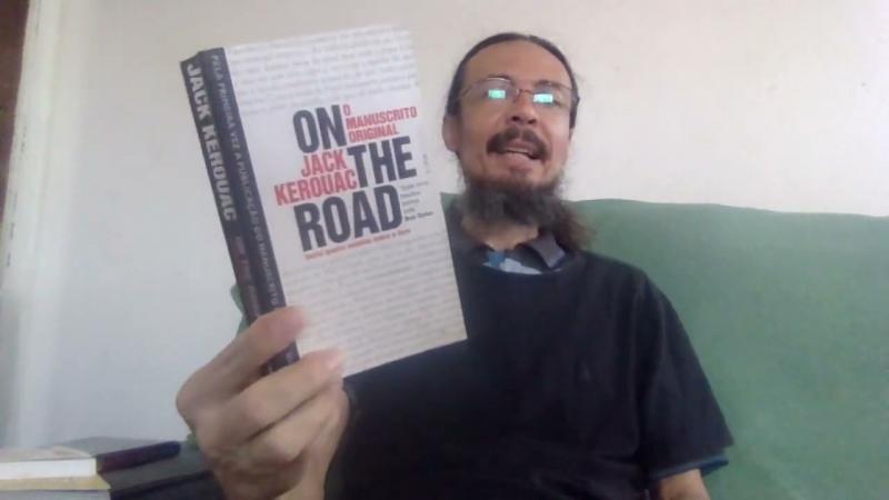 Loenardo Magalhaens em grande estilo, comenta livros importantes